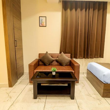 Hotel Hari Dhara, 100 Meters From Har-Ki-Pauri หริทวาร ภายนอก รูปภาพ
